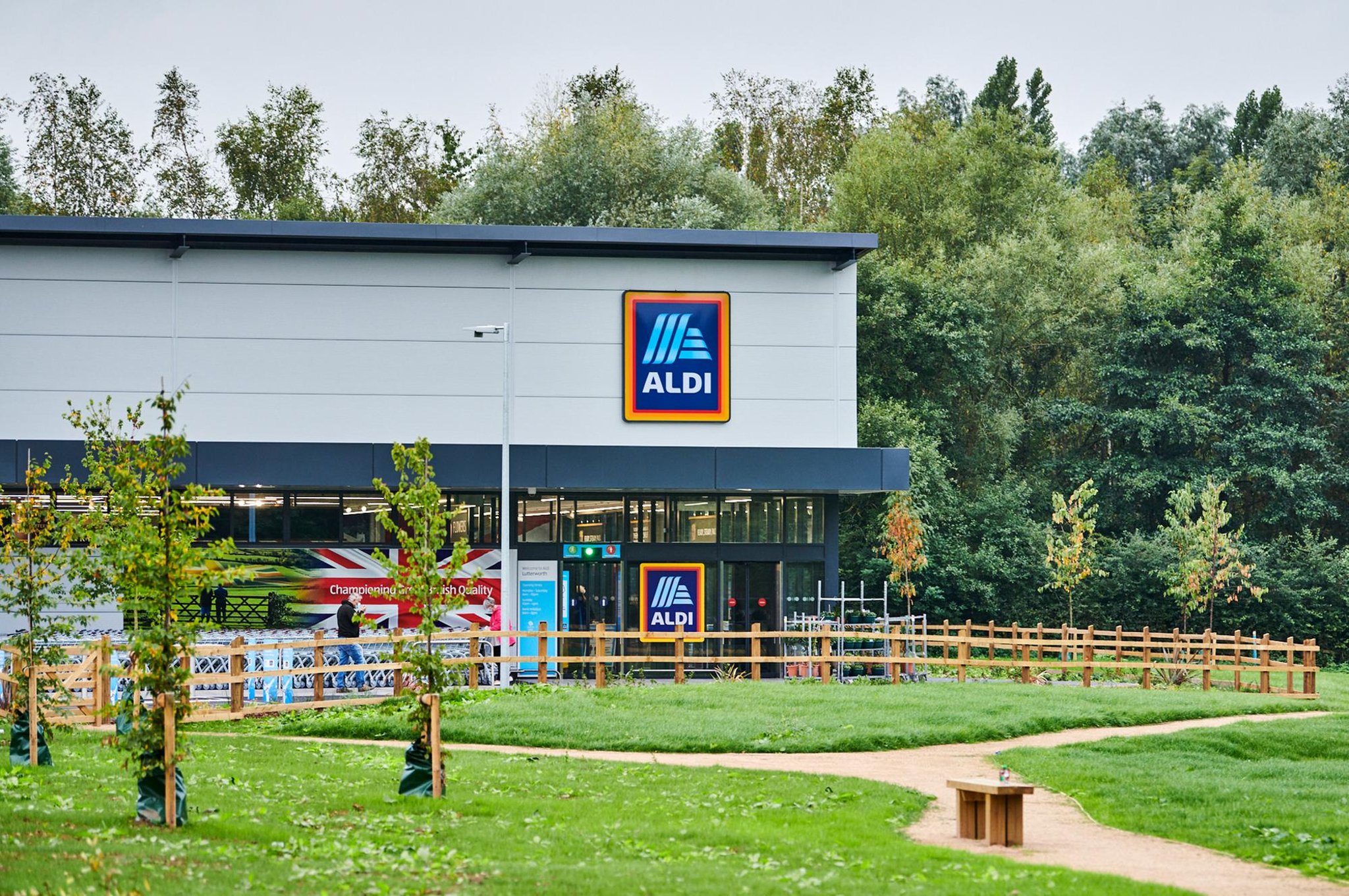 Aldi Christmas 2022 Aldi In 2022 Price Pledge As Chain Hails 'Best Ever' Christmas Trading |  The Scotsman