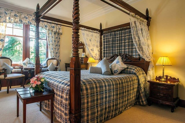 The Tigh na Sgiath Country House Hotel is housed in the elegant former home of the Lipton Tea Family, set in its own grounds in the heart of the Cairngorm National Park. Open log fires and wood paneling ensure a romantic setting, while couples can enjoy the hotel's famed afternoon teas.