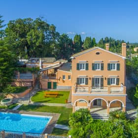 Duchess Alexandra Villa can host up to 16 guests
