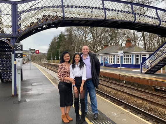 Isara and Fergus McCallum and their daughter Mia