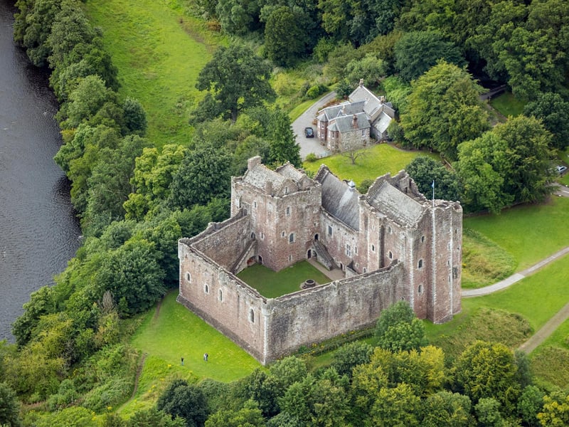 Doune Castle is a medieval settlement located near the village of Doune in the Stirling area. The castle is famous for being a stronghold back in its day but nowadays is better known as Castle Leoch from the Outlander series.