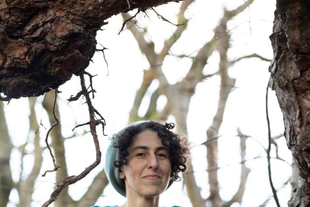 Joanie Bones, groundbeaking 'mad trad' and 'medicine music' singer