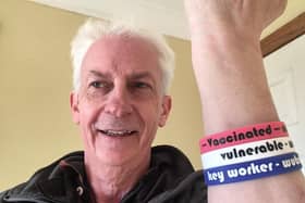 Brian Henderson proposed that a simple coloured wristband scheme could let people know how safe others are and prevent the spread of Covid-19