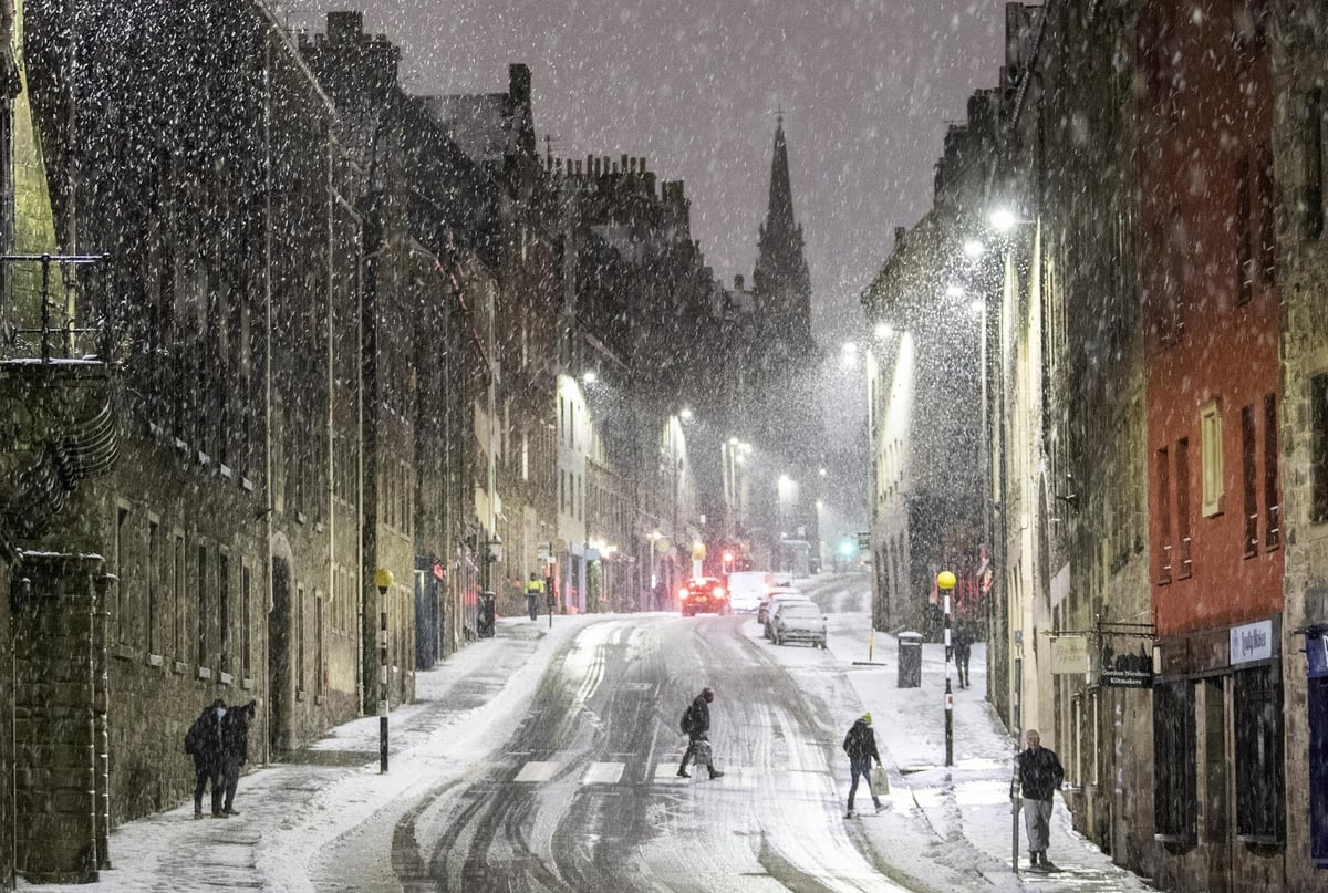 Thousands of Scots could lose out on lifeline support this winter, Scottish Labour warn