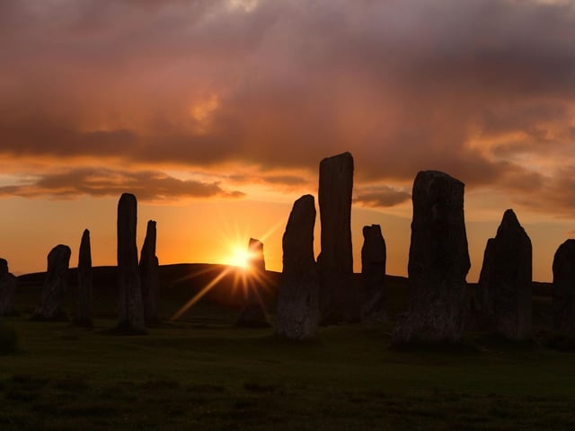 If you want to see an ancient stone circle like Craigh na Dun in Outlander, it doesn't get much more impressive than the Calanais Standing Stones. Found on the Isle of Lewis, in Scotland's Outer Hebrides, these spectacular stones were placed more than 5,000 years ago.