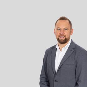 Jon Stott, Managing Director of Ardent, has promoted two members of staff based at the company’s office in Glasgow