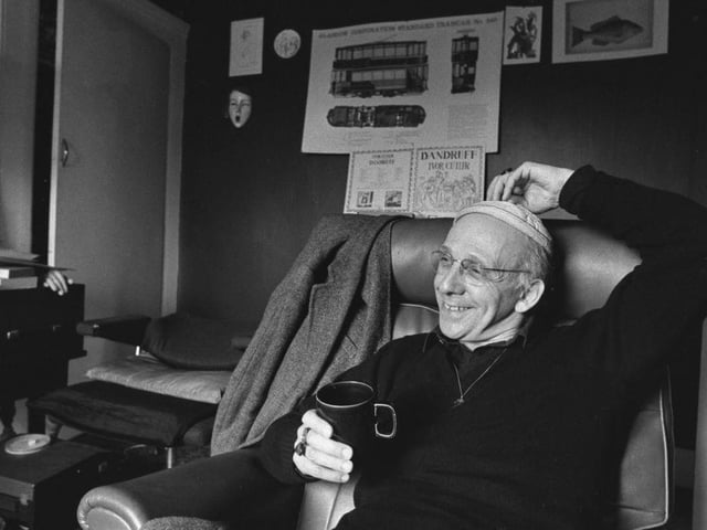 Scottish poet and musician Ivor Cutler was born in Glasgow and was best known for his surreal observations within his poems.