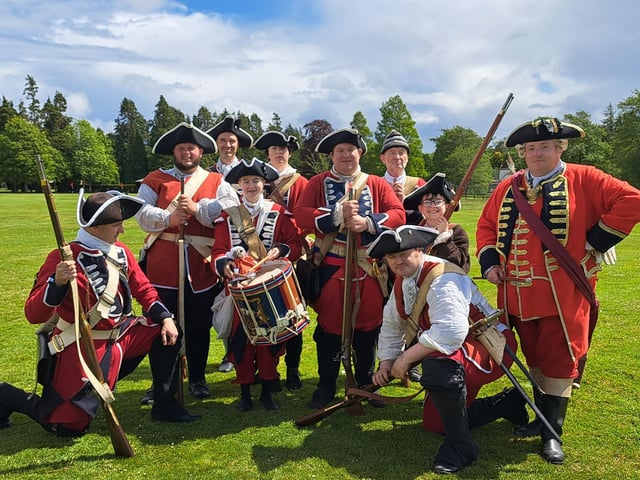 A drumming lesson with the RedCoats