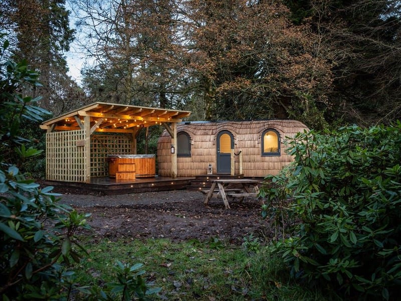 Located within the Culdees Castle Estate in Perthshire, this eco-friendly retreat sleeps two and has its own hot tub.