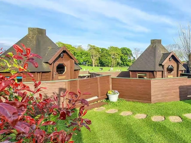 This adults-only site with views over the Firth of Forth all the way to Edinburgh has many desirable qualities that make it deserving of its 9.9 rating. The Lower Largo beach and Fife Coastal Path just a mile away; and historic St Andrews is within easy reach in 25 minutes by car. Well-maintained and dog-friendly, the site also boasts a well-equipped recreation room. The peaceful site prides itself on maintaining high quality through great attention to detail, and the team’s dedication has been rewarded with an well-deserved 9.9 rating. Friendliness, cleanliness and quiet are frequently mentioned in reviews, and 100% of guests would happily visit again or recommend Woodland Gardens Caravan Site to friends. Prices start at £26 per night based on two adults sharing an electric gravel motorhome pitch (no awning, small).