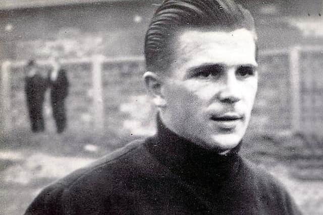 Ferenc Puskas, wearing a dress of Honved Budapest poses in the 1950s. Hungarian and Real Madrid football legend, the inspiration of the 'Mighty Magyars' national side that dominated world football in the 1950s, (Photo credit -- ARCHIVE ZOLTAN THALY J./AFP via Getty Images)