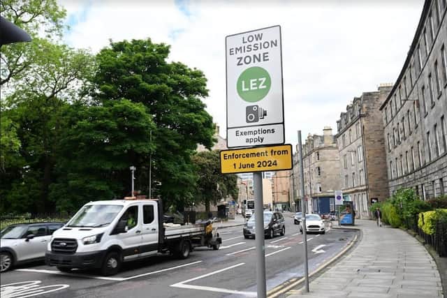 The number of fines issued for breaching Edinburgh's low emission zone in the first 30 days of its operation has been revealed