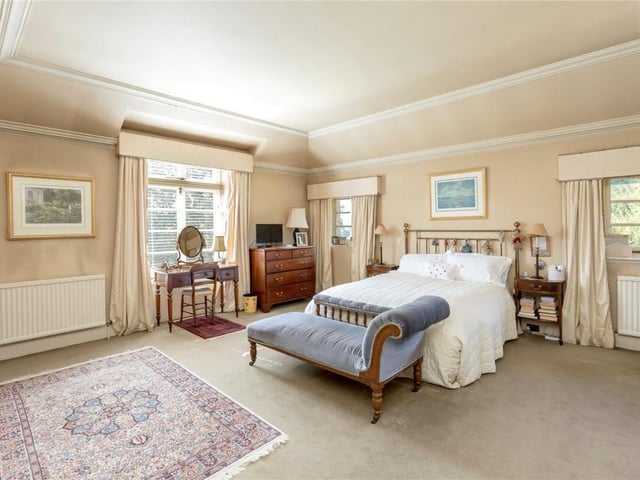Principal bedroom.