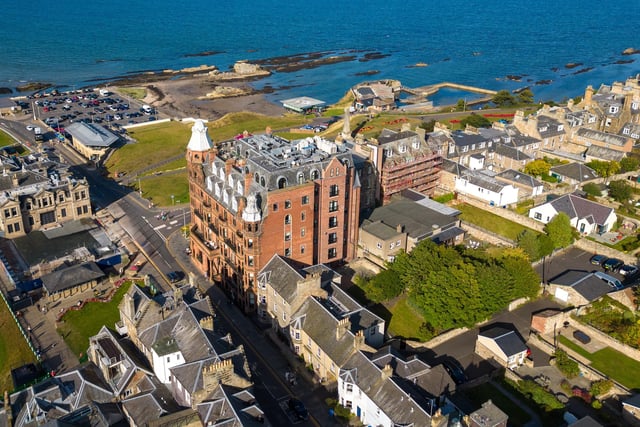 What is it? A luxurious first-floor apartment, which comes with the option of a range of high-end services, set in a historic building originally commissioned as a prestigious hotel by Thomas Hamilton in 1895.