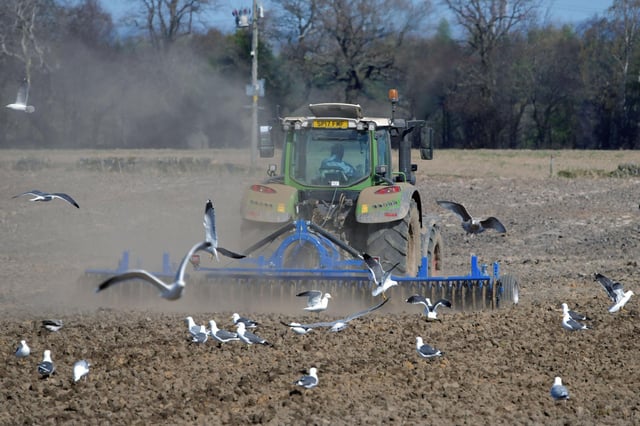 Climate change must be tackled by the farming industry as a whole