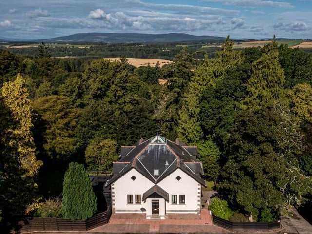 What is it? A stunning four-bedroom detached dwelling built 20 years ago in the grounds of one-time stables, transforming equine accommodation into a modern family home.