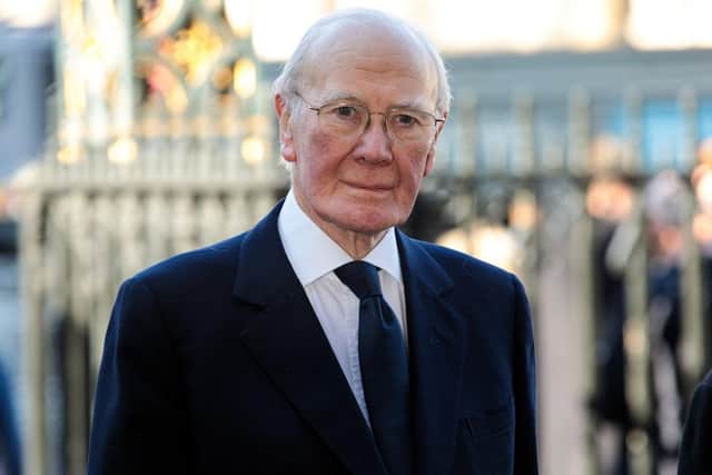 Mr Rennie was joined by the Lib Dem’s former UK leader Menzies Campbell, who said the plans offered an alternative to both Scottish independence and the status quo.