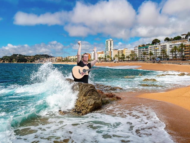 The European tour carries on with Spain as another potential destination for the Scottish duo. However, the country is known for both its fame and recent flame as wildfires have been prevalent due to Europe's heatwave. Stay safe fellas!