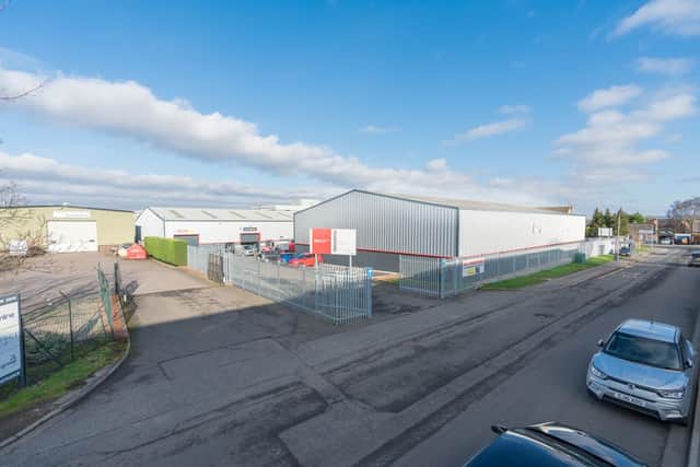 R6 Industrial Estate, Queen Anne Drive, Newbridge Industrial Estate, Edinburgh, acquired by Colliers International on behalf of Stenprop in December 2020.