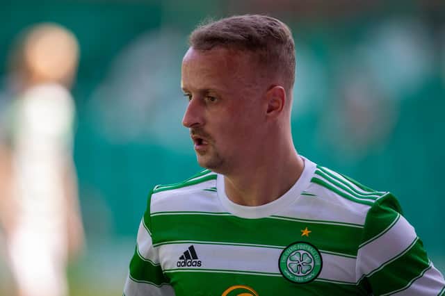 Celtic striker Leigh Griffiths has joined Dundee on a season-long loan