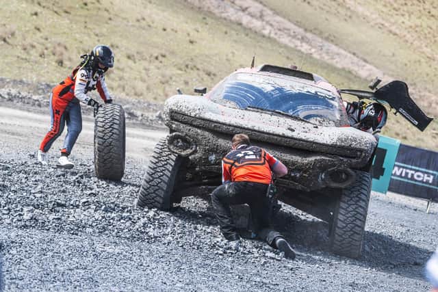 As well as raising awareness of the climate crisis, the Extreme racing series promote gender equality by requiring all teams competing to have a male and a female driver who equally share duties