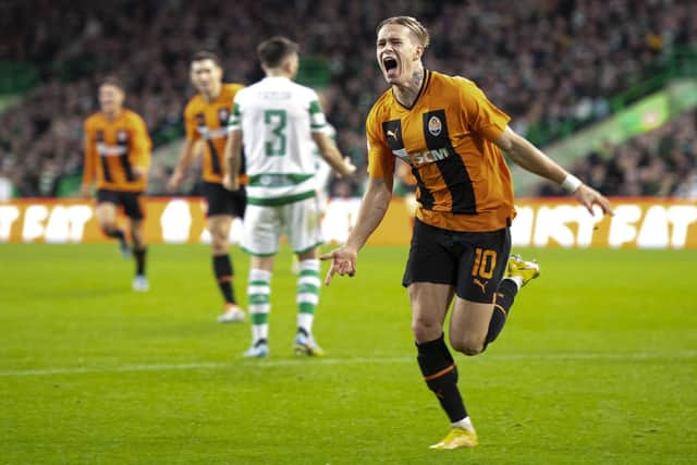 Shakhtar's Mykhaylo Mudryk celebrates after scoring to make it 1-1.