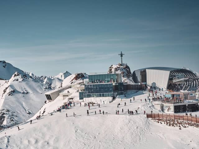 OO7 ELEMENTS (left) next to the ice Q restaurant at the summit of the Gaislachkogl Mountain. Picture: Anton Klocker/Ötztal Tourismus.
