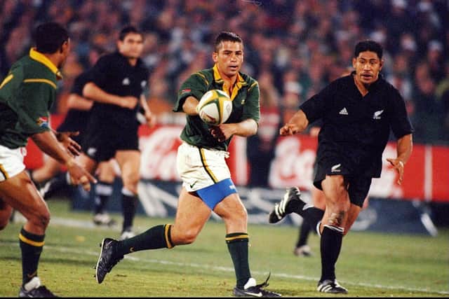 Franco Smith of South Africa in action during a Tri-Nations match against New Zealand on August 7, 1999: Pic: David Rogers /Allsport