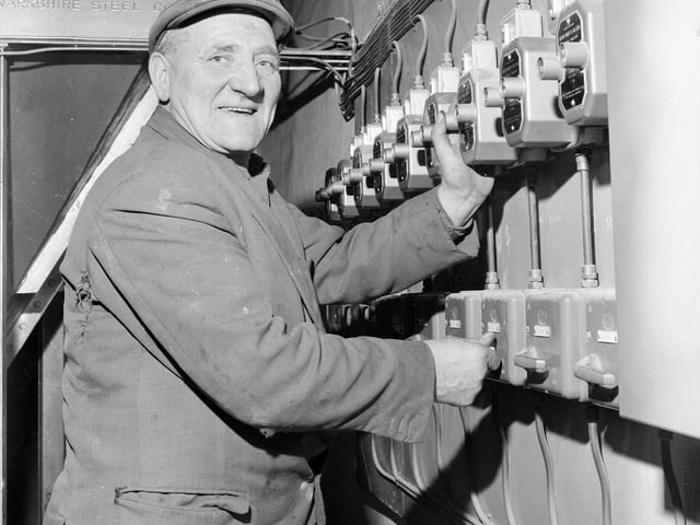 Another worker at the Glenlivet Distillery in 1967.