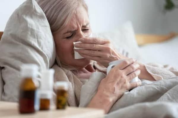 Scotland recorded the highest weekly number of flu deaths in 20 years last week, figures show.