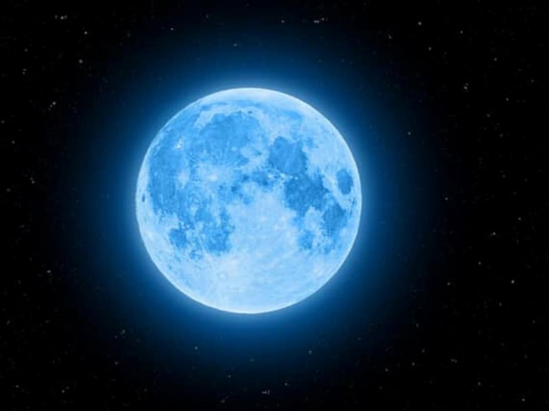 The Blue Moon will fall on Thursday, August 31 at 2.35am. Some reports claim this name originates from the 16th century expression “the Moon is blue” which was to say that something was impossible. Others report that after the eruption of the Indonesian volcano ‘Krakatoa’ in 1883, people worldwide reported seeing a Moon that appeared blue.