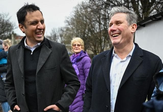 Anecdote about seven-year-old Glasgow girl at food bank shows off Kier Starmer's rarely-seen human side - Vimarsana News
