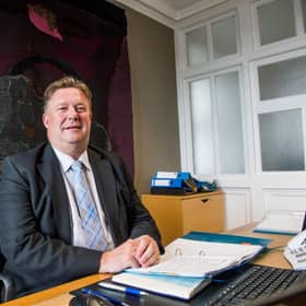 Tories had tabled a motion of no confidence in council chief executive Andrew Kerr