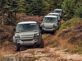 Land Rover Defender 110