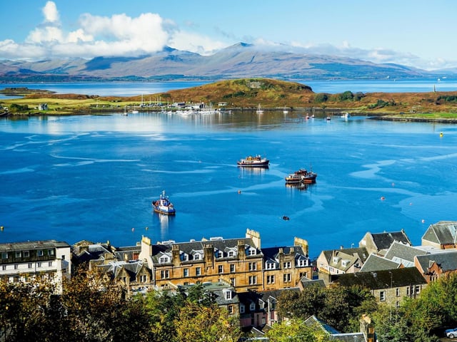 This council area, located in western Scotland, extends from the southwestern Grampian Mountains into the Atlantic Ocean and North Channel, it includes famous towns like Oban. In 2021, 0.58 housebreakings took place per 1,000 people. Curiously, the council area has seen a 1.96% increase in housebreaking rates annually since 2017.