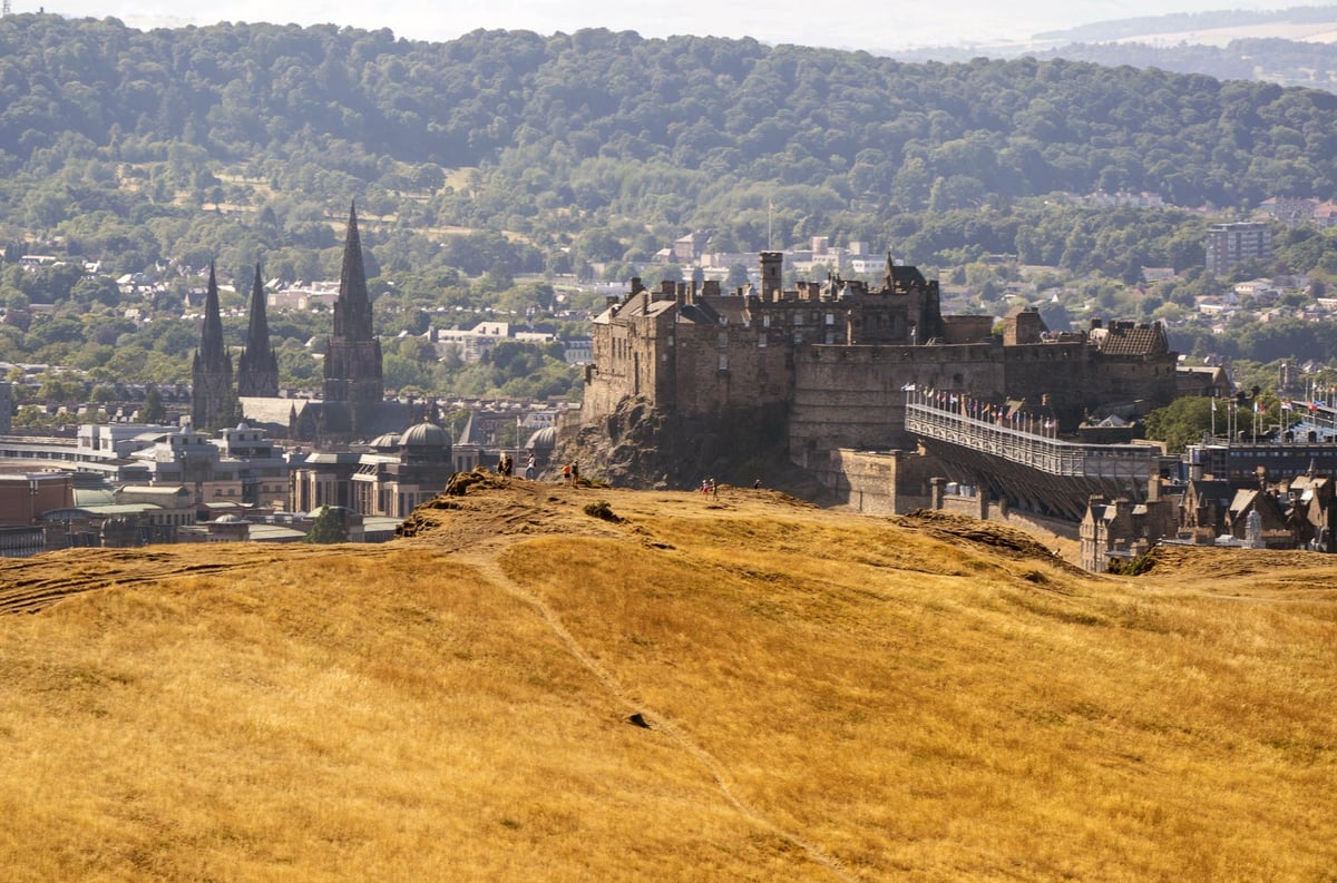 Queen Elizabeth II: Thousands expected to watch funeral service on giant TV screen in Edinburgh
