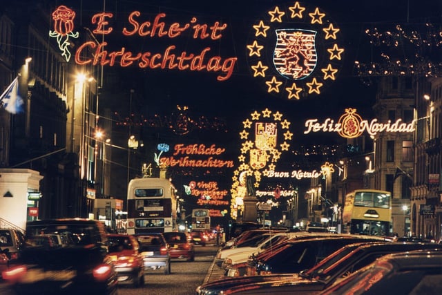 George Street was decorated with illuminated Christmas greetings in several European languages during Christmas 1995.