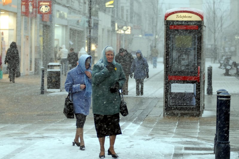 These shoppers were out in the blizzards which hit King Street in 2006.