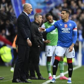 Rangers manager Philippe Clement talks to James Tavernier on the Ibrox touchline. (Photo by Rob Casey / SNS Group)