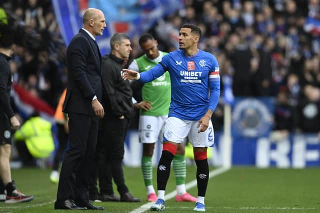 Rangers manager Philippe Clement talks to James Tavernier on the Ibrox touchline. (Photo by Rob Casey / SNS Group)