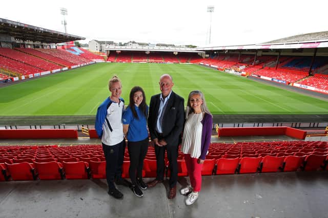 Lynne Beattie (Athlete guest), Kirsten Harper (Young Ambassador Lead), Stewart Harris (sportscotland Chief Executive) and Rhona Mcleod (conference host)