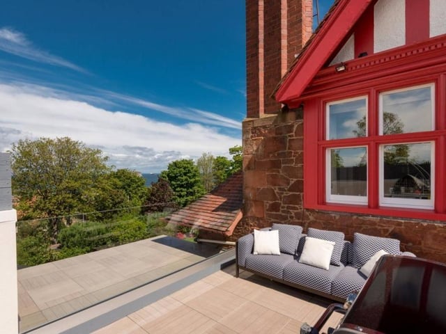 Roof terrace.