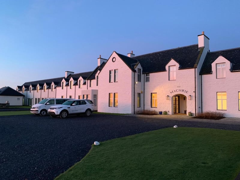 Just 150 yards away from the beach, Machrie Hotel & Golf Links is situated just outside Port Ellen on the Isle of Islay. The 4-star hotel has a garden, a fitness centre and a golf course guests can book a tee time on.