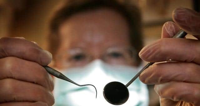 Scottish dentists told to halt procedures