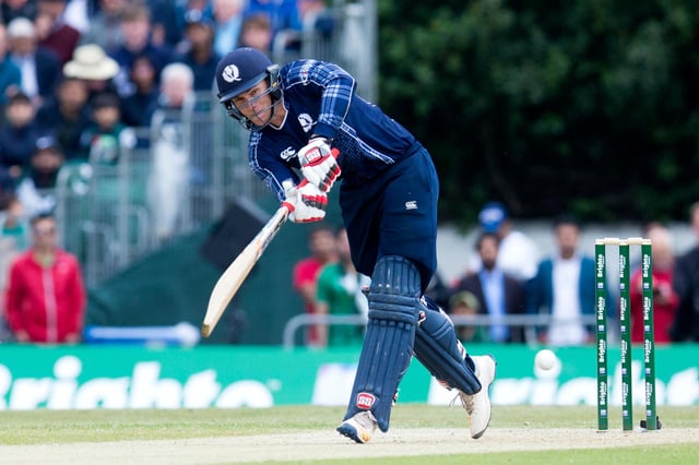 Richie Berrington sloeg drie zessen voor 43 in de nederlaag van Schotland tegen Nederland in de eerste ODI in Rotterdam.