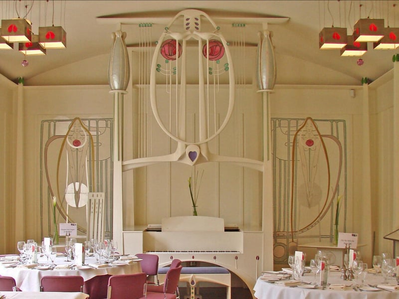 In 1901, 33-year-old Mackintosh entered a competition to design a ‘House for an Art Lover’ which was organised by Zeitschrift Für Innendekoration, a German design magazine. The building was later constructed between 1989 and 1996.