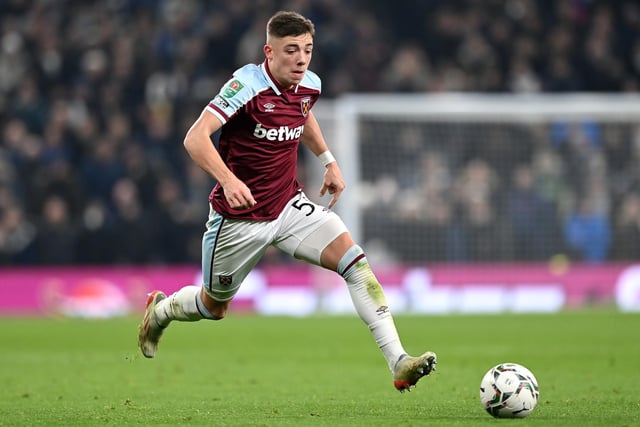 Hull City are in talks to sign West Ham defender Harrison Ashby on loan (Football Insider)