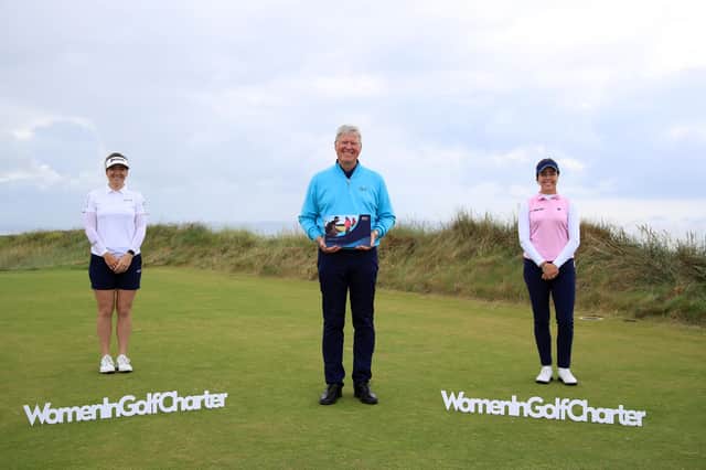 Martin Slumbers with the #FOREeveryone toolkit, which has been supported by Australian major winner Hannah Green, left and 2018 Women's Open champion Georgia Hall, right. Picture: R&A - Handout/R&A via Getty Images