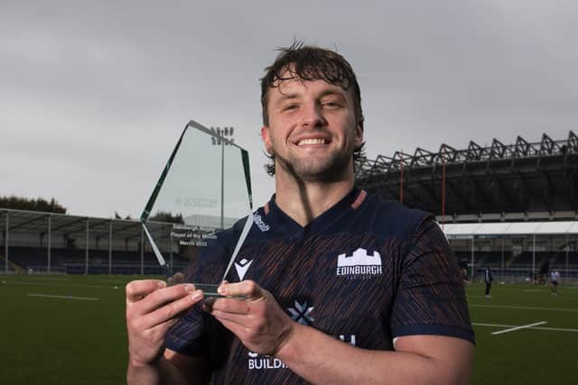 Ben Muncaster with his Scottish Building Society Player of the Month award for March. (Photo by Paul Devlin / SNS Group)