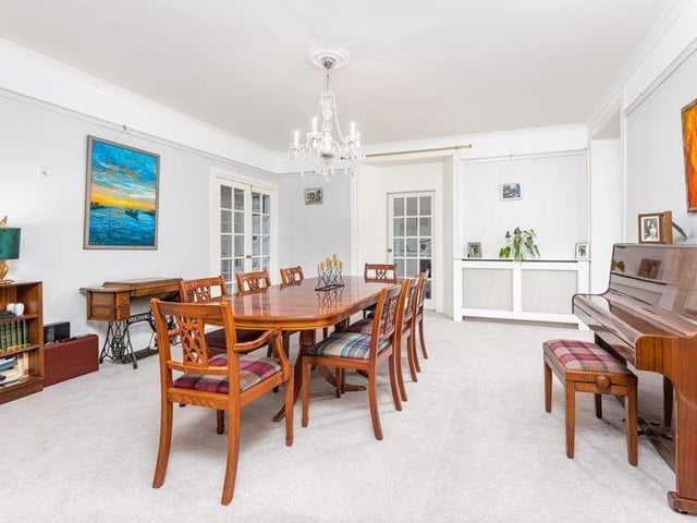 Dining room.